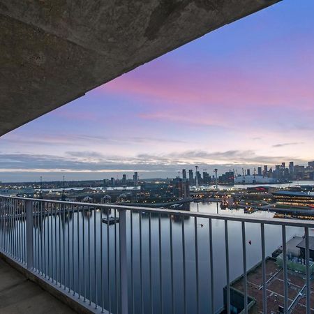 Excel 3 Bedroom Apartment Near City Airport And O2 Arena ลอนดอน ภายนอก รูปภาพ