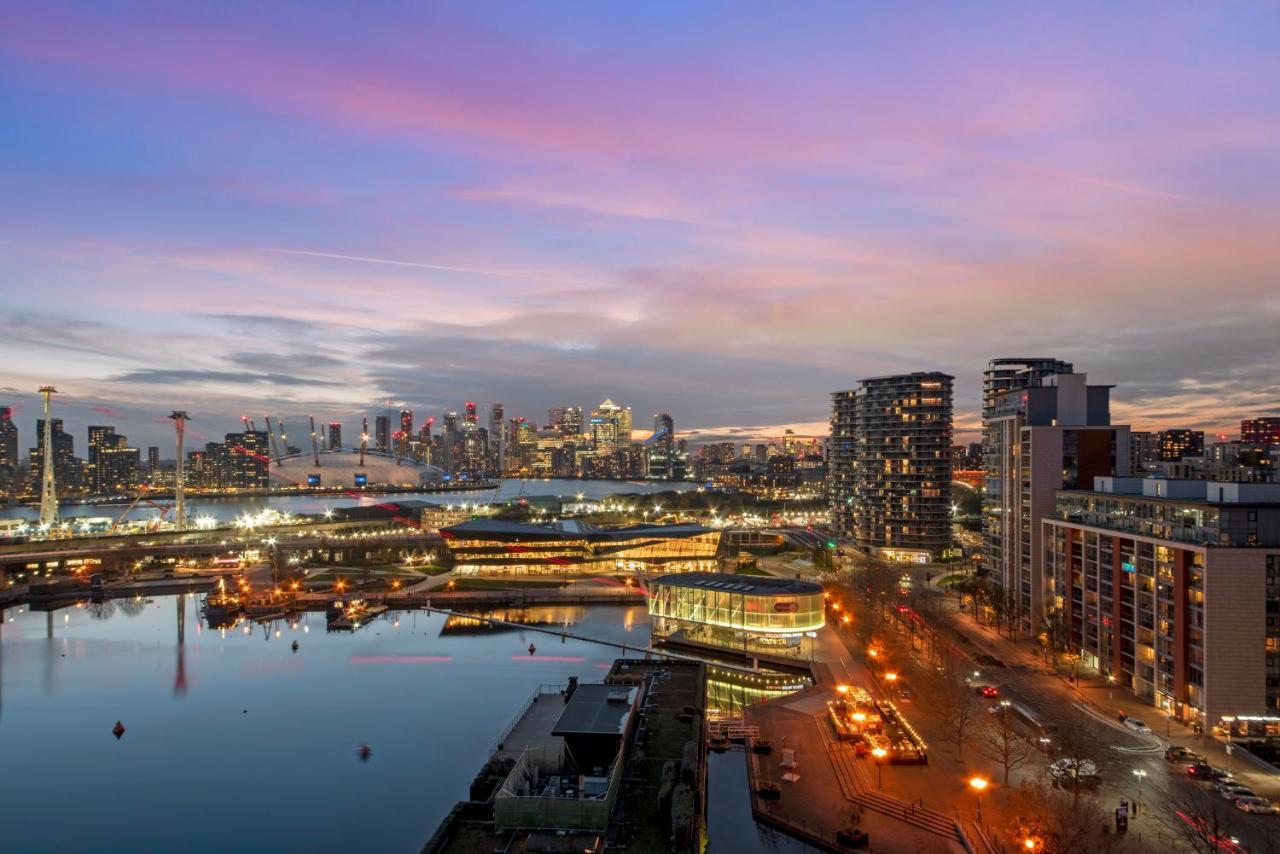 Excel 3 Bedroom Apartment Near City Airport And O2 Arena ลอนดอน ภายนอก รูปภาพ