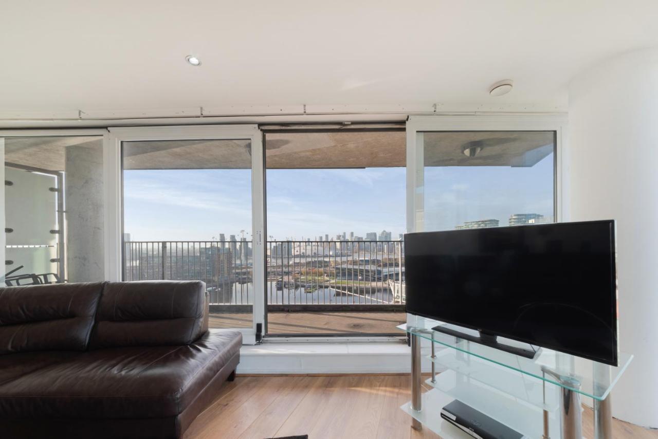 Excel 3 Bedroom Apartment Near City Airport And O2 Arena ลอนดอน ภายนอก รูปภาพ