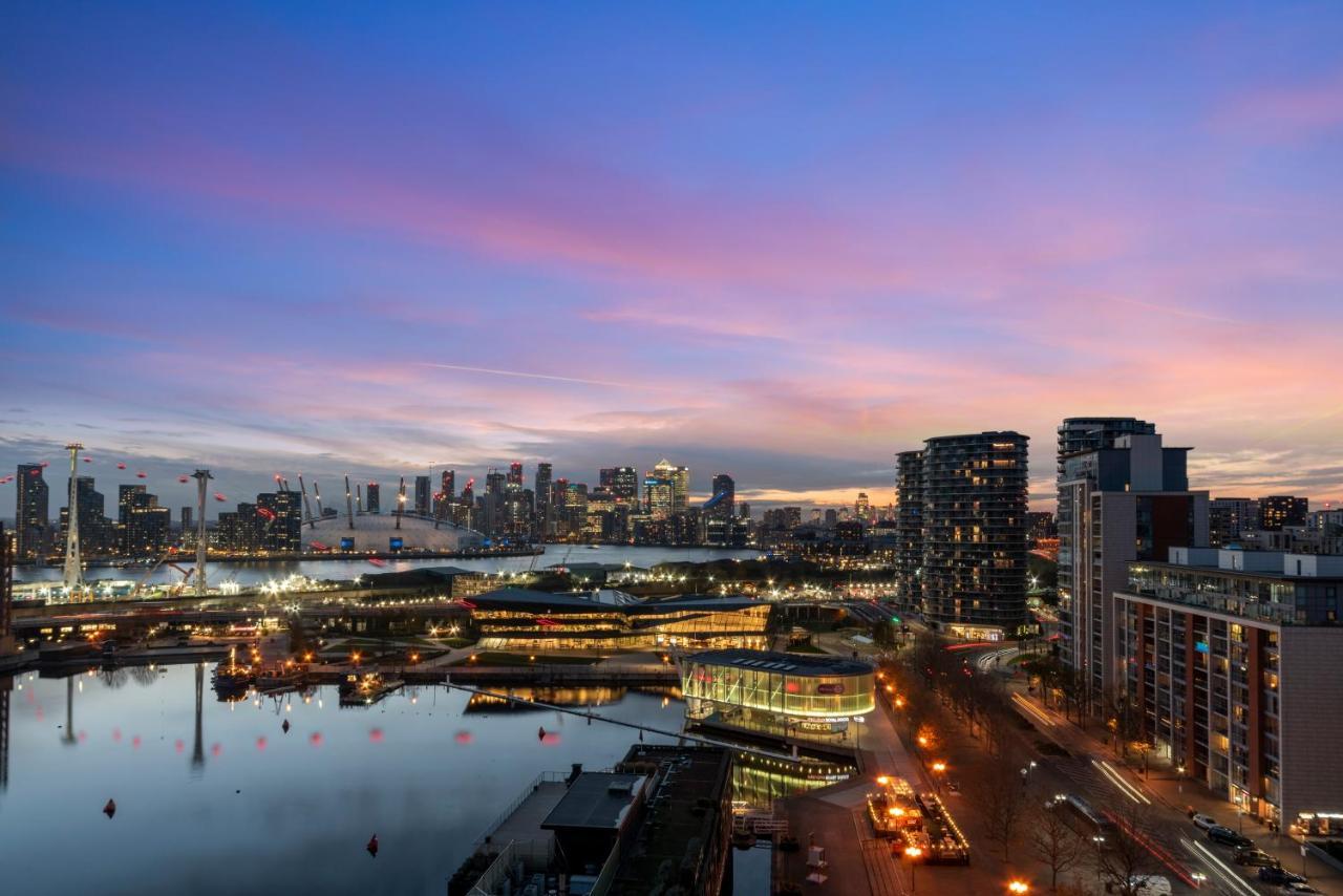 Excel 3 Bedroom Apartment Near City Airport And O2 Arena ลอนดอน ภายนอก รูปภาพ